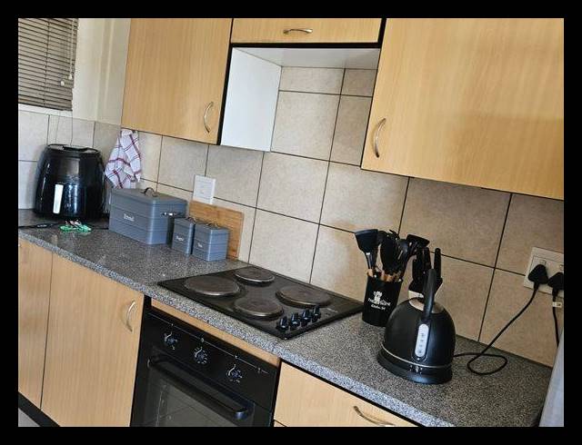 2 BEDROOM APARTMENT FOR SALE IN BRAAMFONTEIN WERF